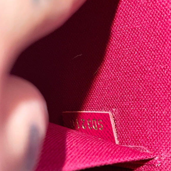 Louis Vuitton Felicie Monogram Pochette - Picture 9 of 15